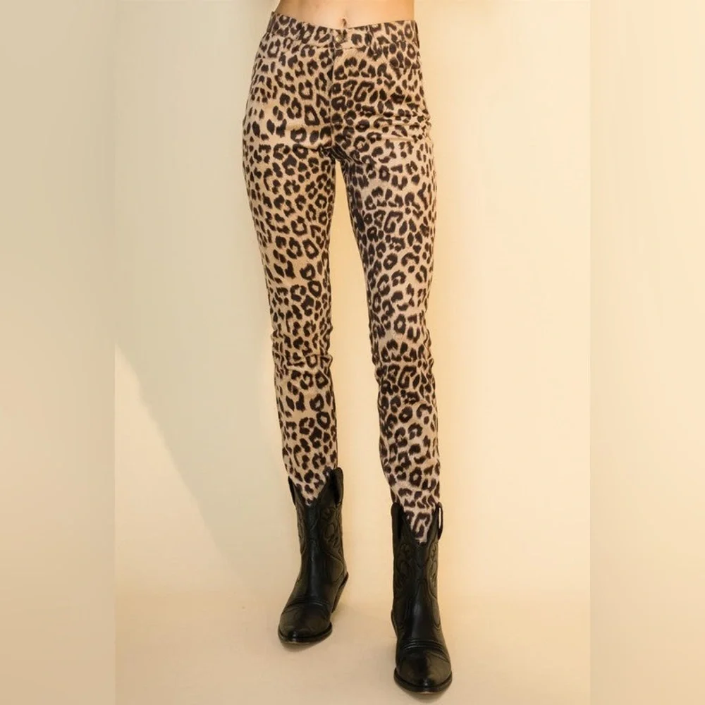 NWT‎ Leopard Skinny Pants